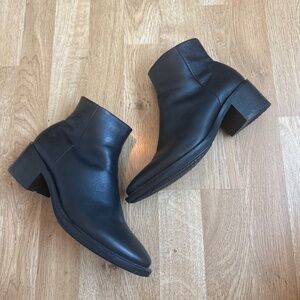 Ecco boots
